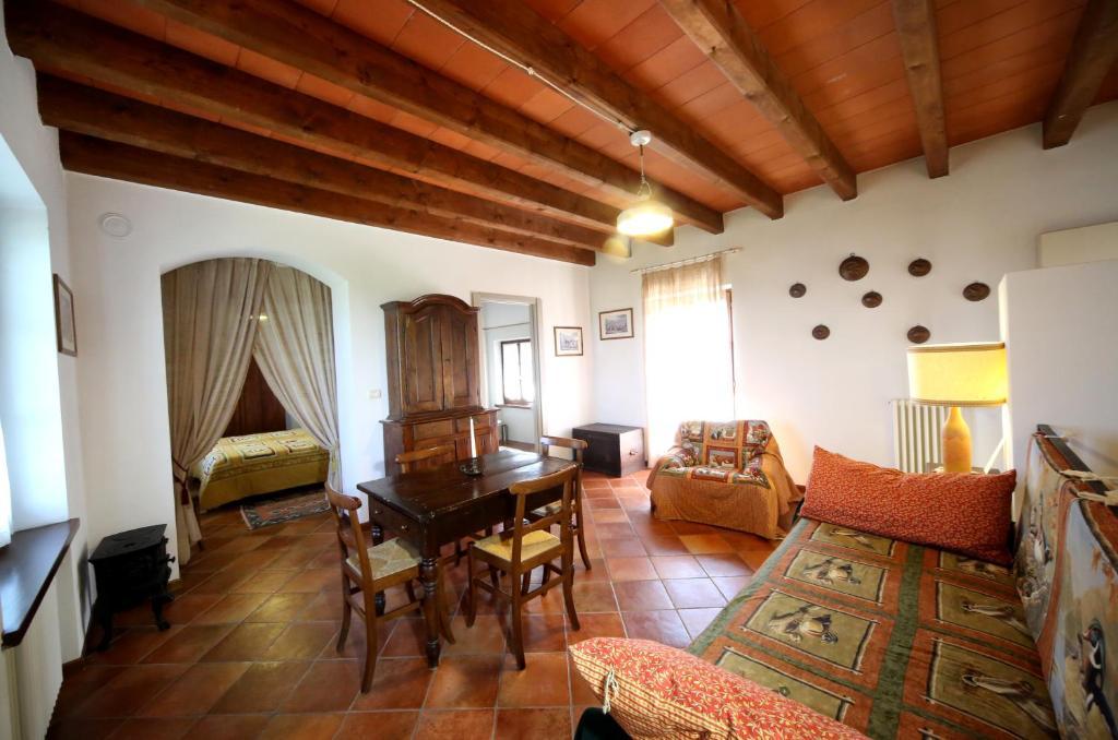 Cascina Delle Rose Villa Barbaresco Room photo